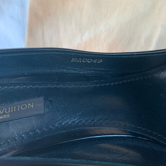 Authentic Louis Vuitton Stilettos size 39 - Picture 5 of 5